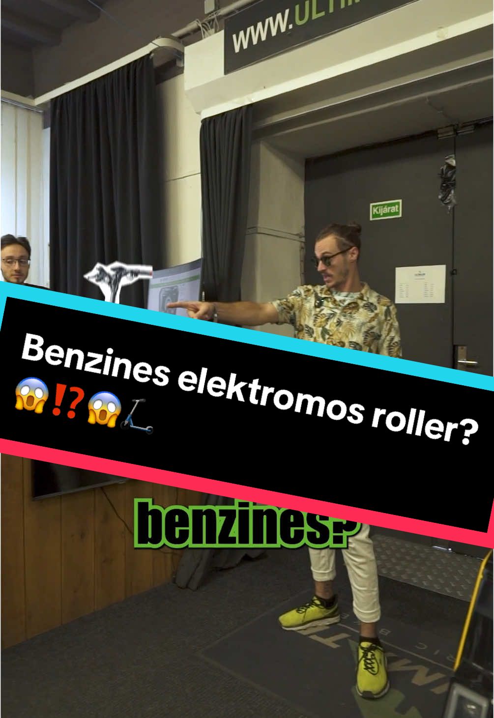 A benzin a múlt az elektromosság a jövő🛴⚡️#ultimateebike #roller #elektromosroller 