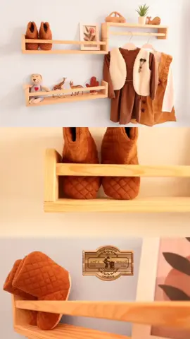 nicho prateleira quarto infantil feito em madeira pinus lindo na decoração e organização #moveisplanejados #prateleirasuspensa #moveis #achadosshopee #prateleiras 