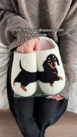 I’m in love with these slippers!🥹🐶