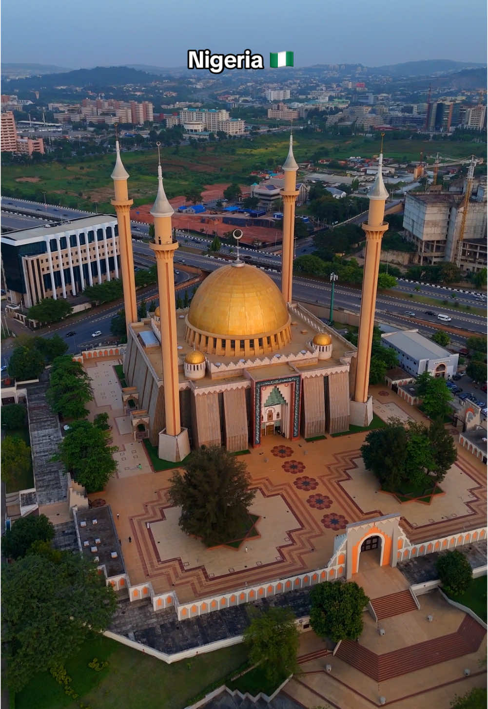 Not Turkey, not the Middle East… this is Nigeria! 🇳🇬 The Abuja National Mosque totally blew me away with its beauty. The domes, the minarets, the atmosphere – it’s like stepping into another world right here in West Africa. Who knew Nigeria had places like this? #centralmosqueabuja #nationalmosqueabuja #abujacentralmosque #abujanationalmosque #abuja #visitabuja #atabuja #exploreabuja #abujatiktokers #seeabuja #nigeria #nigeriatiktok #visitnigeria #explorenigeria #nigeriatravel #travel #adventure #wanderleisilva #mosque #mosques #beautifulmosque #masjid