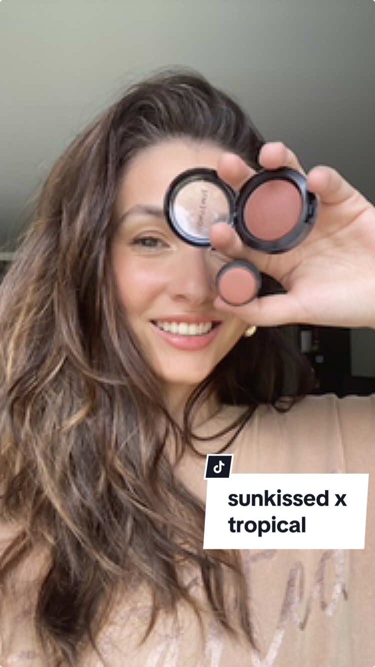 Acho que temos um dupe nacional do Blush sunkissed da Nudestix! Fala pra mim se o Baked Blush Tropical da Contém1g não é igualzinho! Eu amo os dois ❤️ inclusive usando junto. @contem1g  @Nudestix  #blushmarrom #sunkissedmakeup #maquiagem #beleza #blush #makeup 