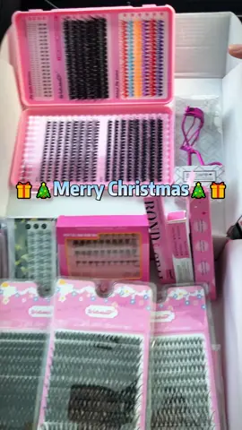 Ahh, just imagine how many russian lash looks you can get out of this box #lashgoals #fauxminklashes