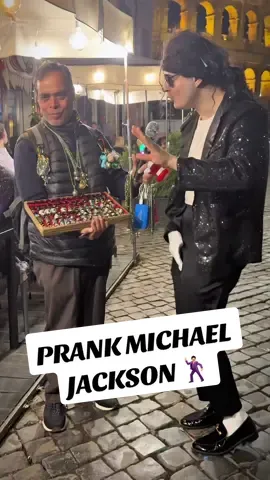PRANK MICHAEL JACKSON🕺🏻. #michaeljackson #prankwars #dancer #ballerina #kingofpop #thriller #tutorial #costume #carnaval #napoli #reaction 