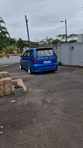 Static with some old school 😏 #SAMA28 #toyota #avanza #avanza_modification #static #garagequeen #vintageclassicsandcustoms 