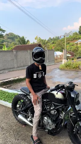 HELM KHC CAKIL FULL FACE#helm #helmkhc #helmkhccakil #helmcakil #helmcakilkhc #helmcakilfullface#helmcakilcewek #helmcewekfullface #helmfullfacekeren 