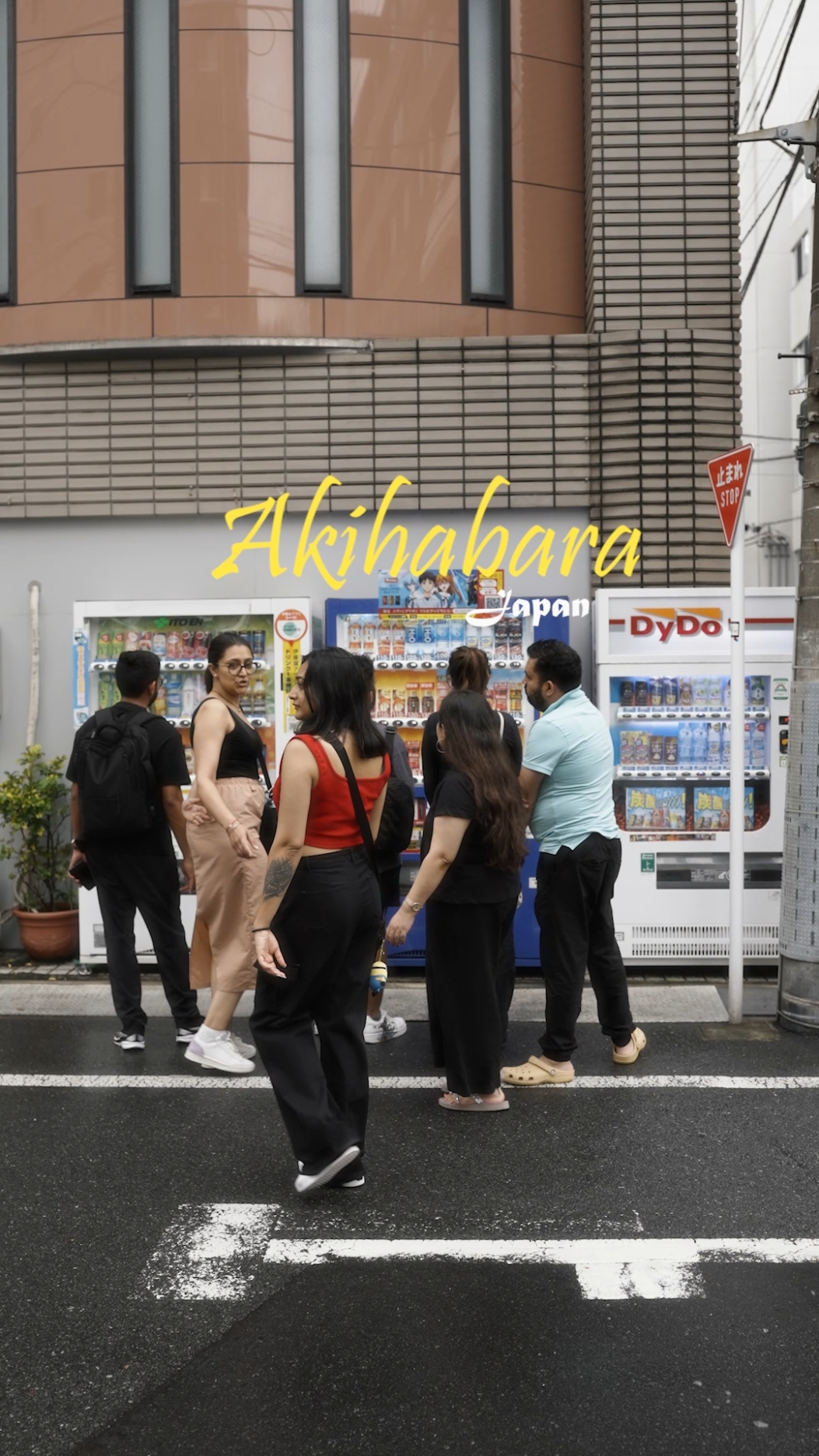 Random moments in Japan feel like a movie  #cinematic #japan #tokyo 