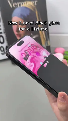 Yep I need this black glass for a lifetime now 😫😫#screenprotector #privacy #privacyscreenprotector #black #blackglass #blackscreenprotector #fyp #foryou #iphone #screen 