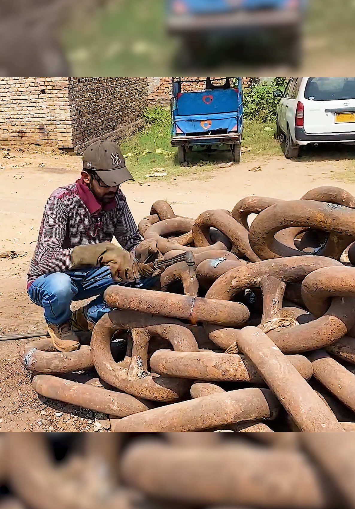 Crafting Axles from Old Chains #fyp #trucks #autoparts #manufacturing #truckparts 