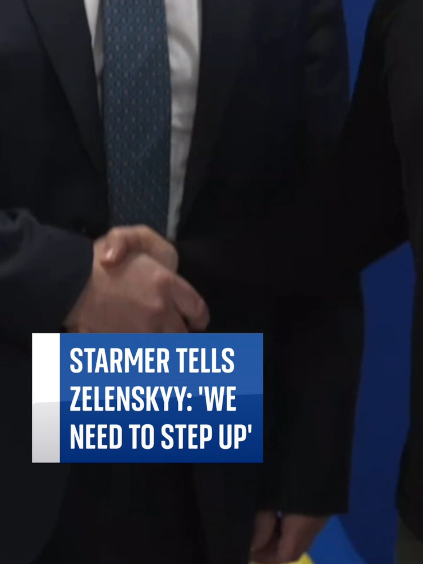 Starmer tells Zelenskyy 'we need to step up' at Budapest summit  #ukraine