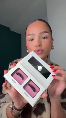 Alors c’est mieux comme ca les filles ?  -10% avec Rojii10 @haylaparis  #extensionsdecils #fauxcilsmagnétique #fauxcils #collab 