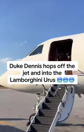 Duke Dennis hops off the jet and into the Lamborghini Urus 🥶🥶🥶 #amp #dukedennis #twitch #streamer #fyp 
