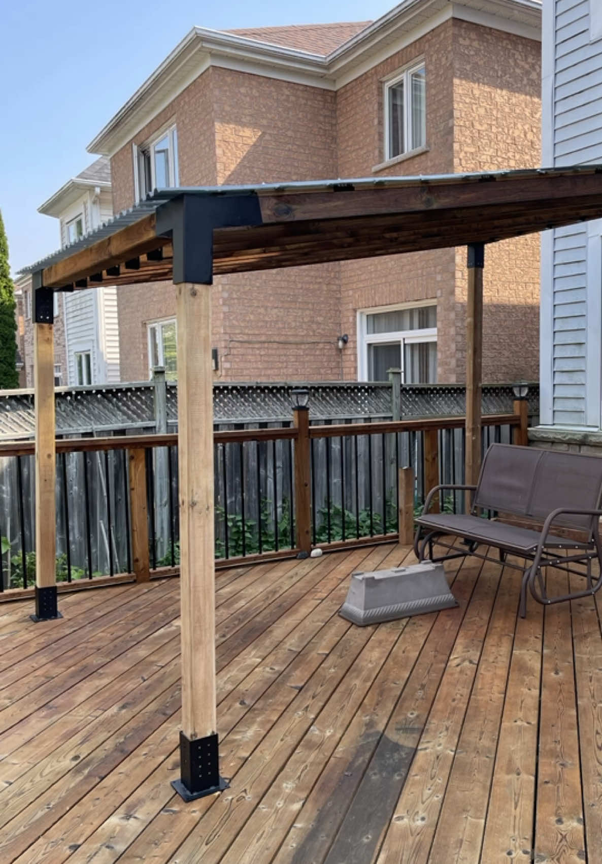 Build your pergola this year and enjoy for all the years to come!  #tojagrid #outdoorspace #backyardgoals #diyproject #DIY #outdoorliving #outdoorinspo #exteriordesign #designinspo #pergola #diypergola #modernpergola #custompergola #custom #brackets #pergolabrackets #angledpergolakit