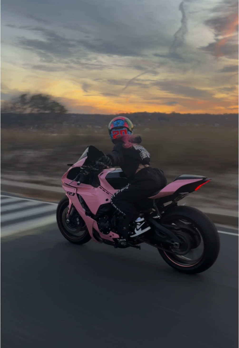 finding peace #pinkbike #yamahar1 #yamaha #r1 #bikergirl #pinkr1 