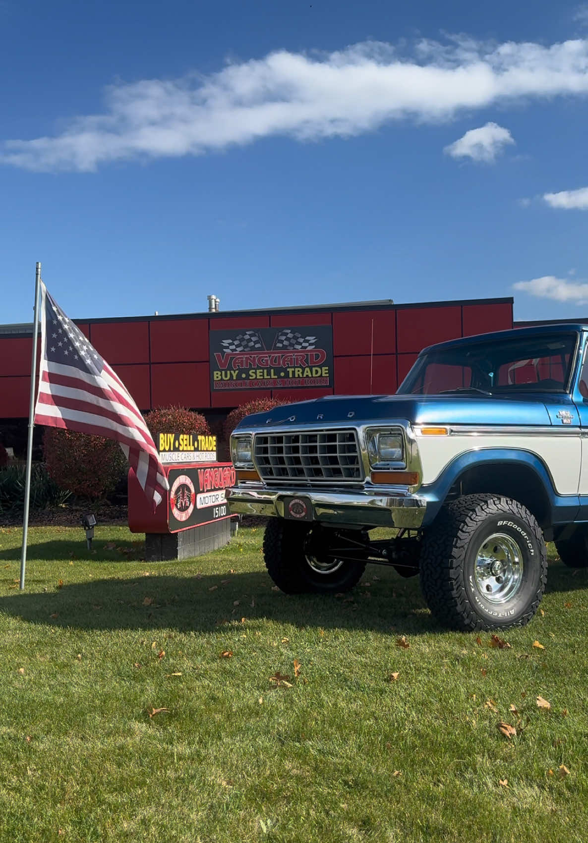 Introducing our New Arrival! 1977 Ford F-150 😍🇺🇸 Available Now!