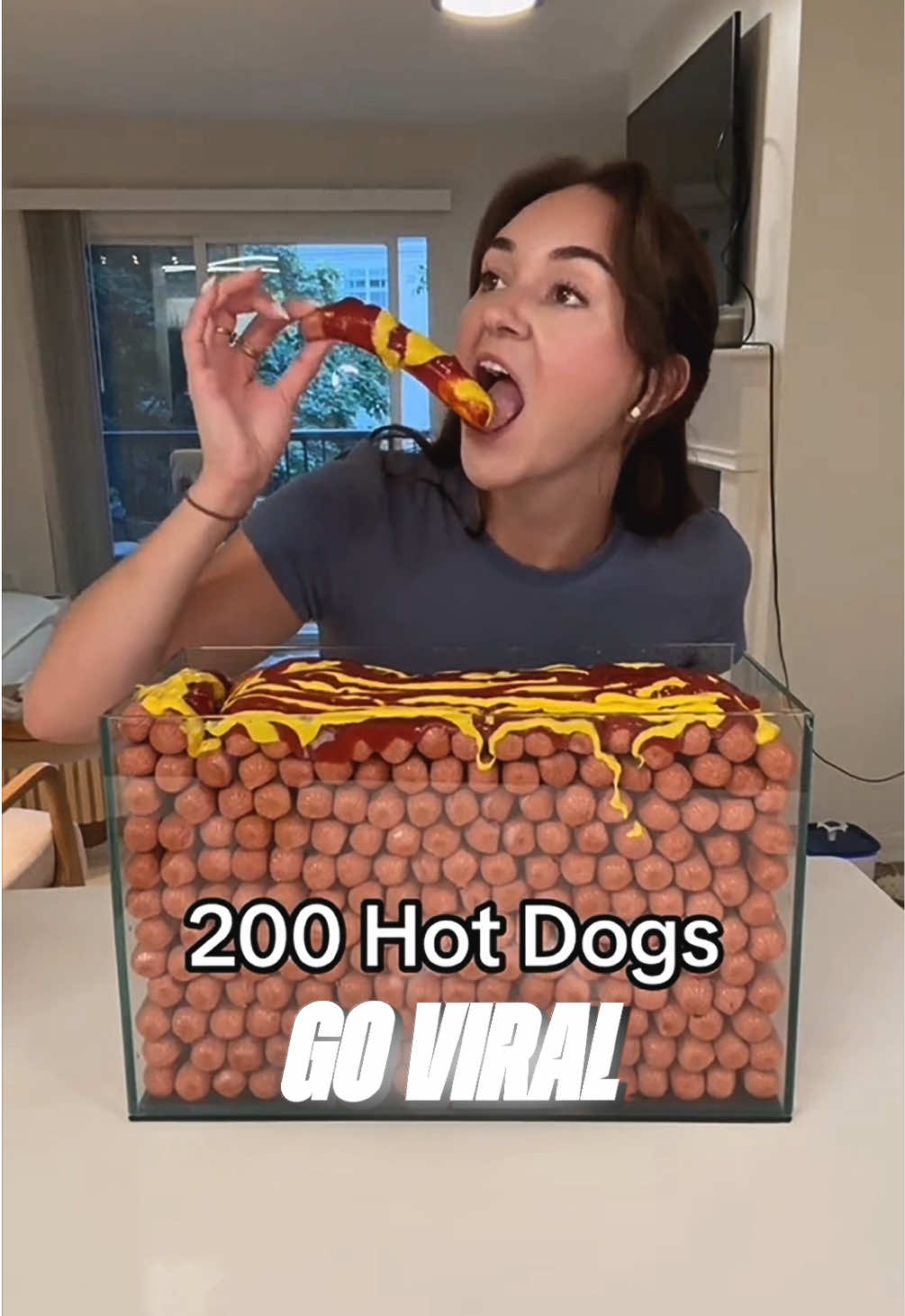 She ate 200 HOTDOGS?? 🤯🌭 - (🎥: @Simone Adele) - #foodchallenge #foodtiktok #FoodTok #challenge #foodies