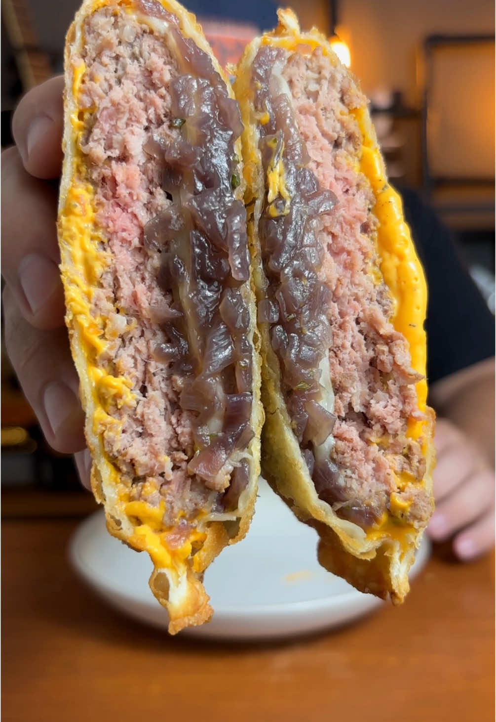 PASTEL BURGER (versão gourmet) 🍔🤌🏻 #asmr #burger #cooking #pastel 