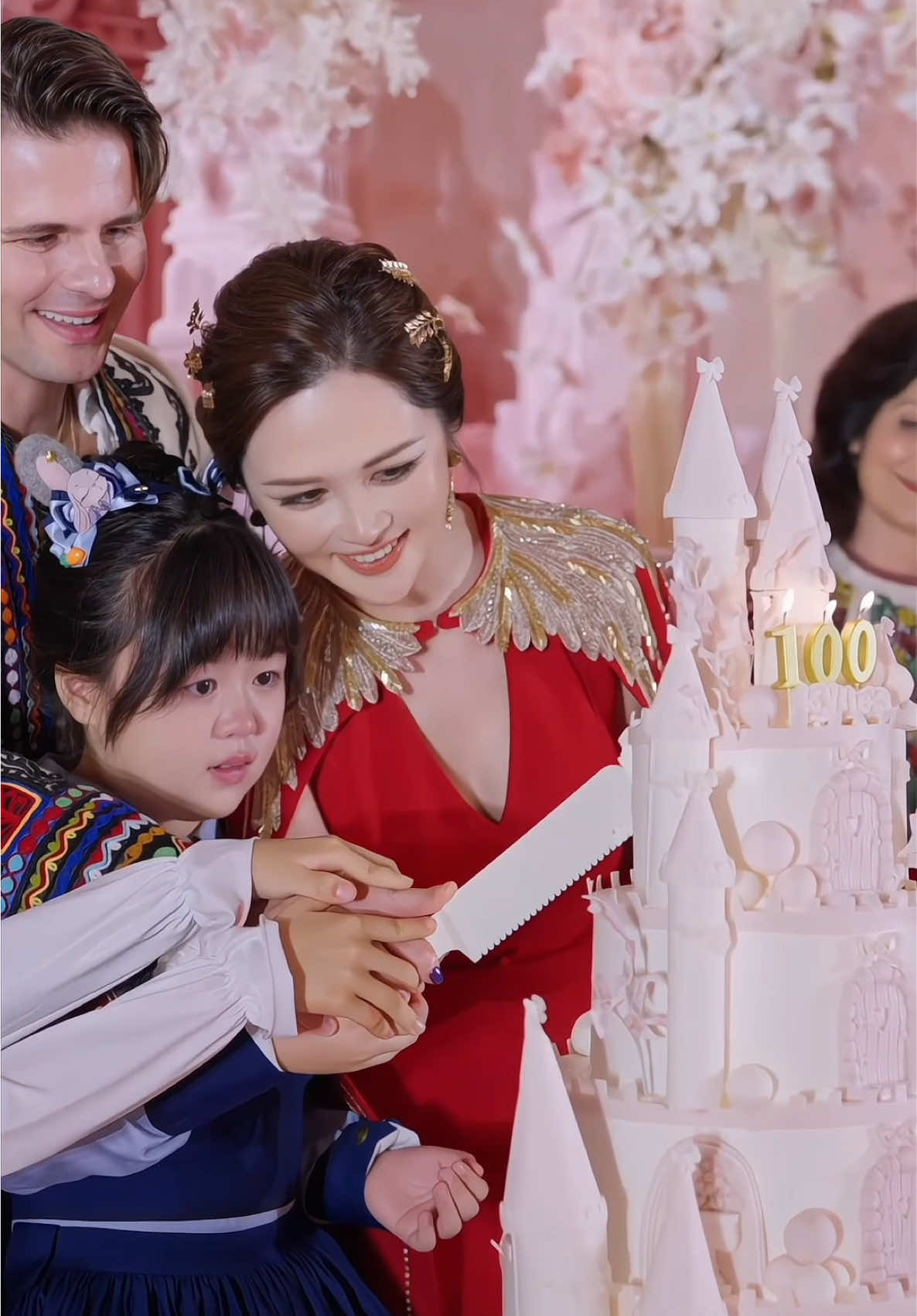 It’s our #kylie 🎂100 days party. We invited all relatives from all over the world and close friends to join our happy moments #adicosma #adiprincessying #romania 