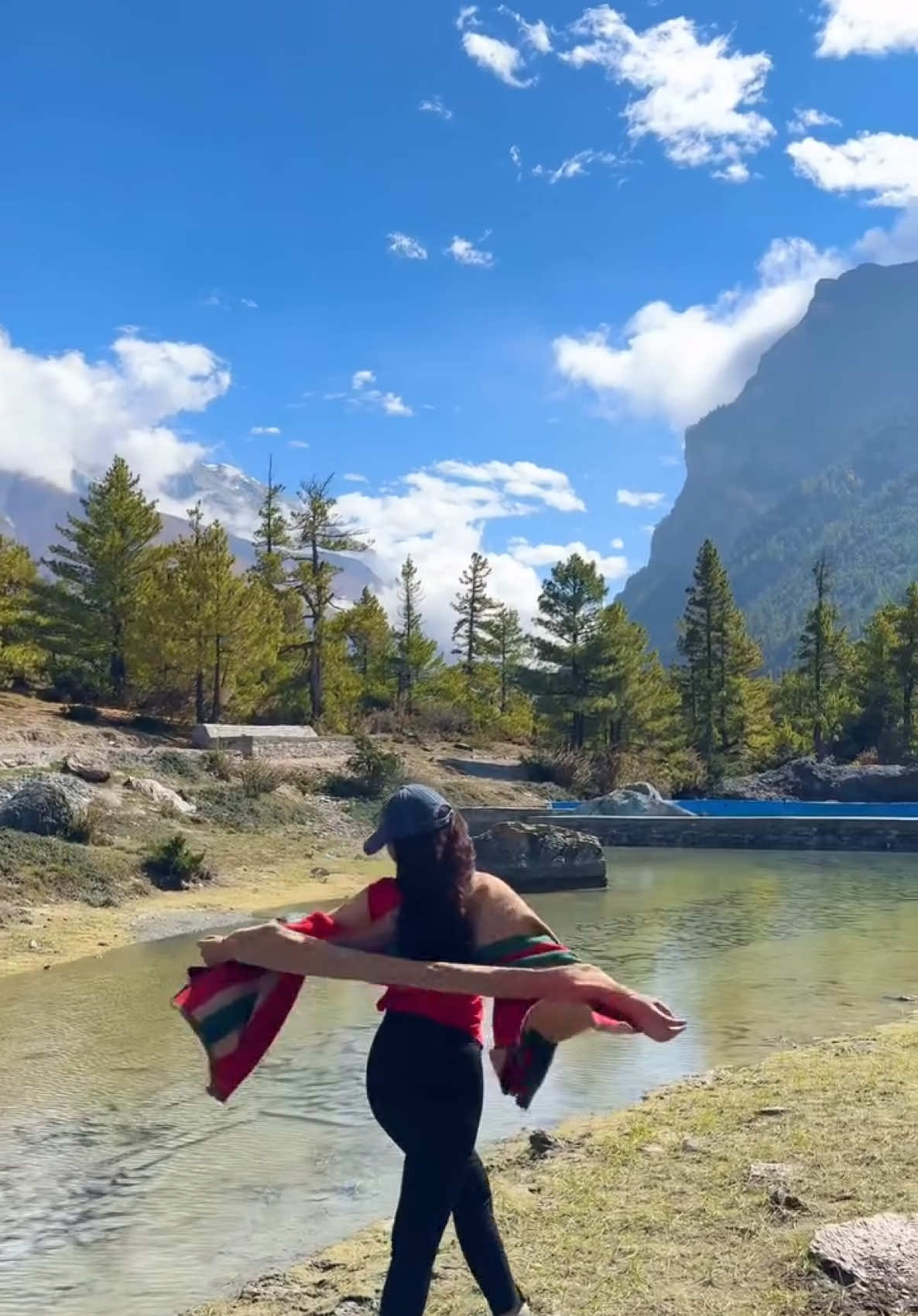 Instagram:sangey_xrpw #trendingvideo #explore #trekking