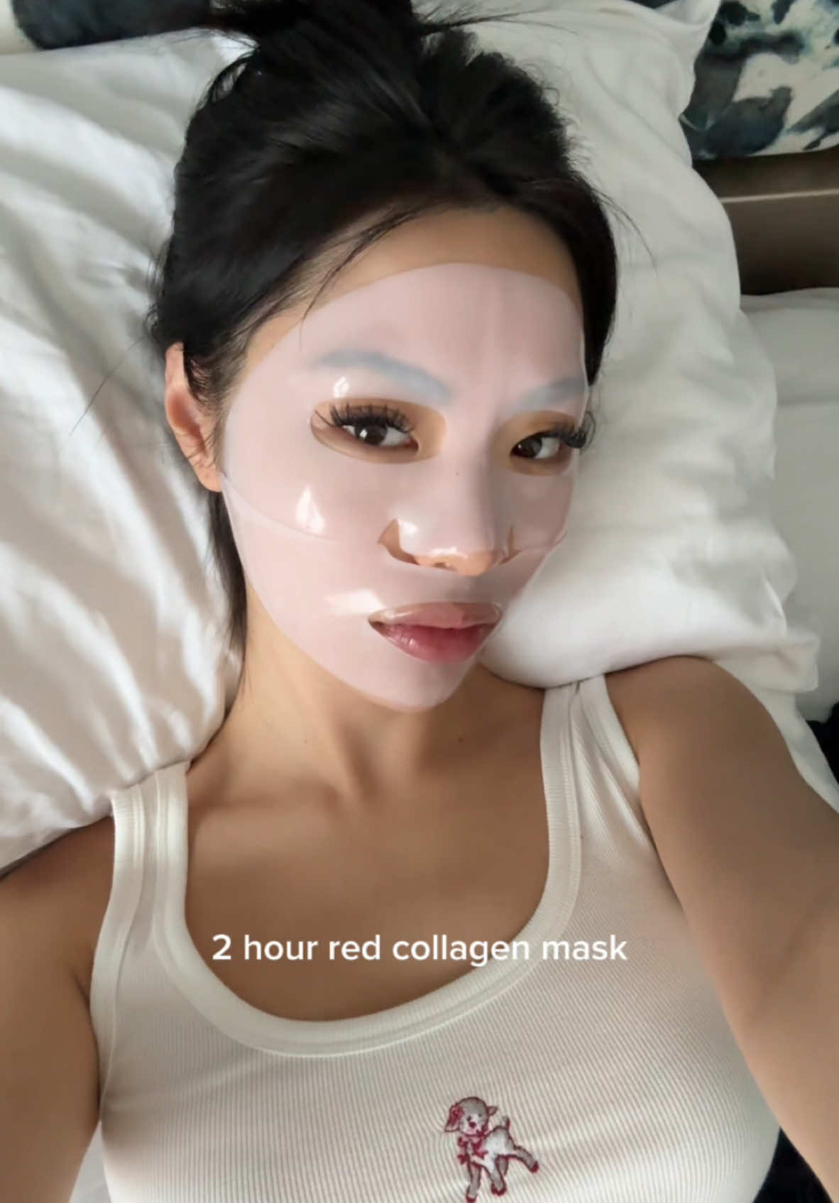 I’ve been using these on days when I need my makeup looking extra good and they never disappoint!! The new deep collagen gel masks from @ROUND LAB fully absorb within 2 hours so you don’t need to wear them to bed 🫶🏼