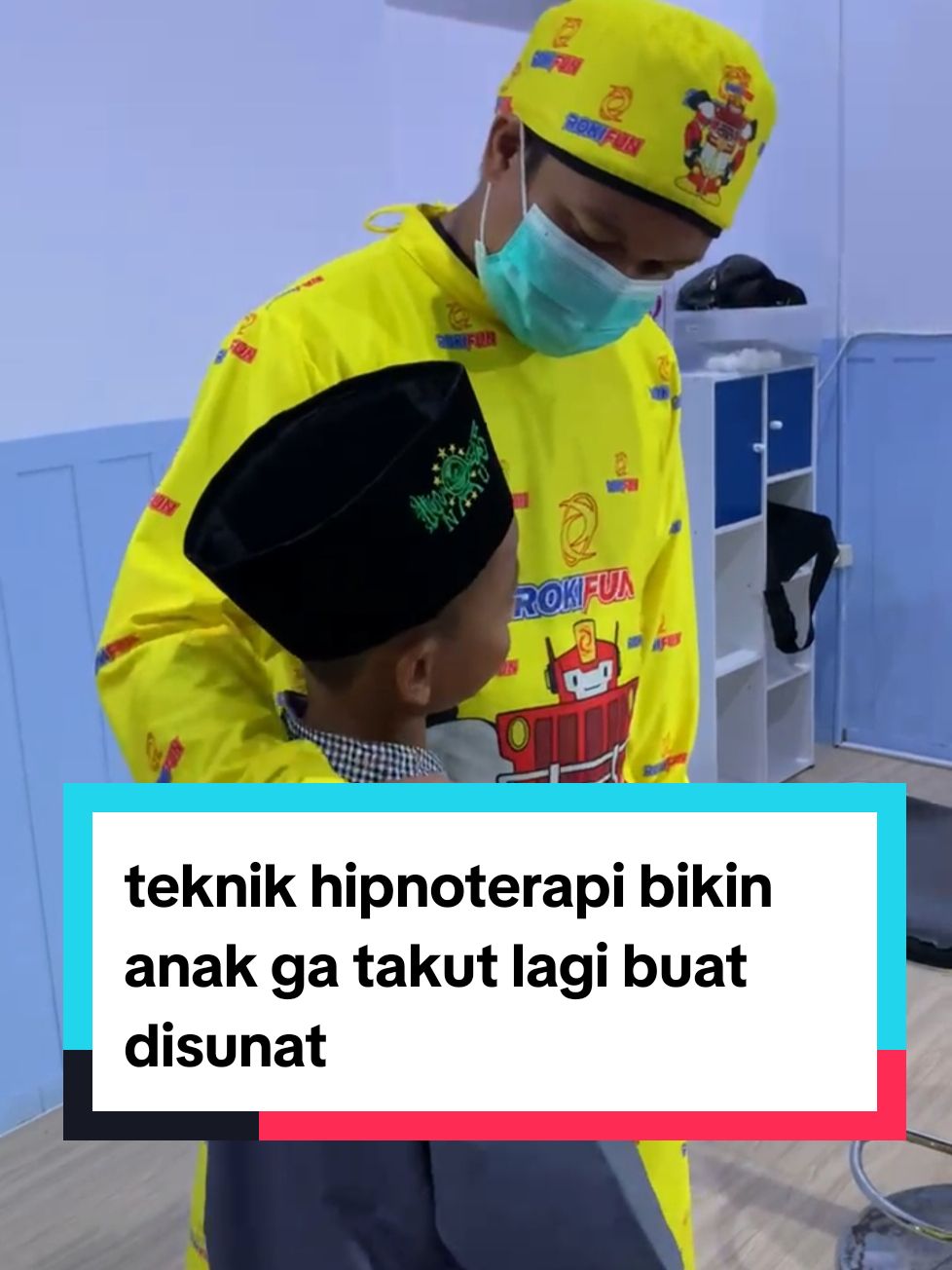 di Rokifun ada teknik hipnoterapi yang bikin anak tadinya takut buat disunat jadi berani buat sunat 😍 prosesnya aman, ga sakit, hasil rapih dan cepat sembuh 😍 pokoknya sunat di rokifun pasti aman dan menyenangkan 🫶 #rokifun #sunatmodern  INFO PENDAFTARAN 📲 0859-2500-5562 📍 Jl. Siliwangi No. 11 Kelurahan Cirendang Kabupaten Kuningan.
