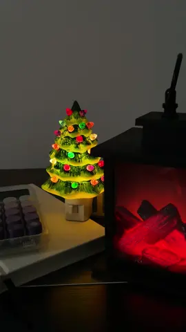 Vintage Christmas Tree Night Light just like youe grandma’s ceramic tree#christmasdecor #christmasnightlight #christmaslight #ceramicchristmastree#tiktokshopholidayhaul#blackfridayearlydeals#fyp#nightlight#christmasdecor