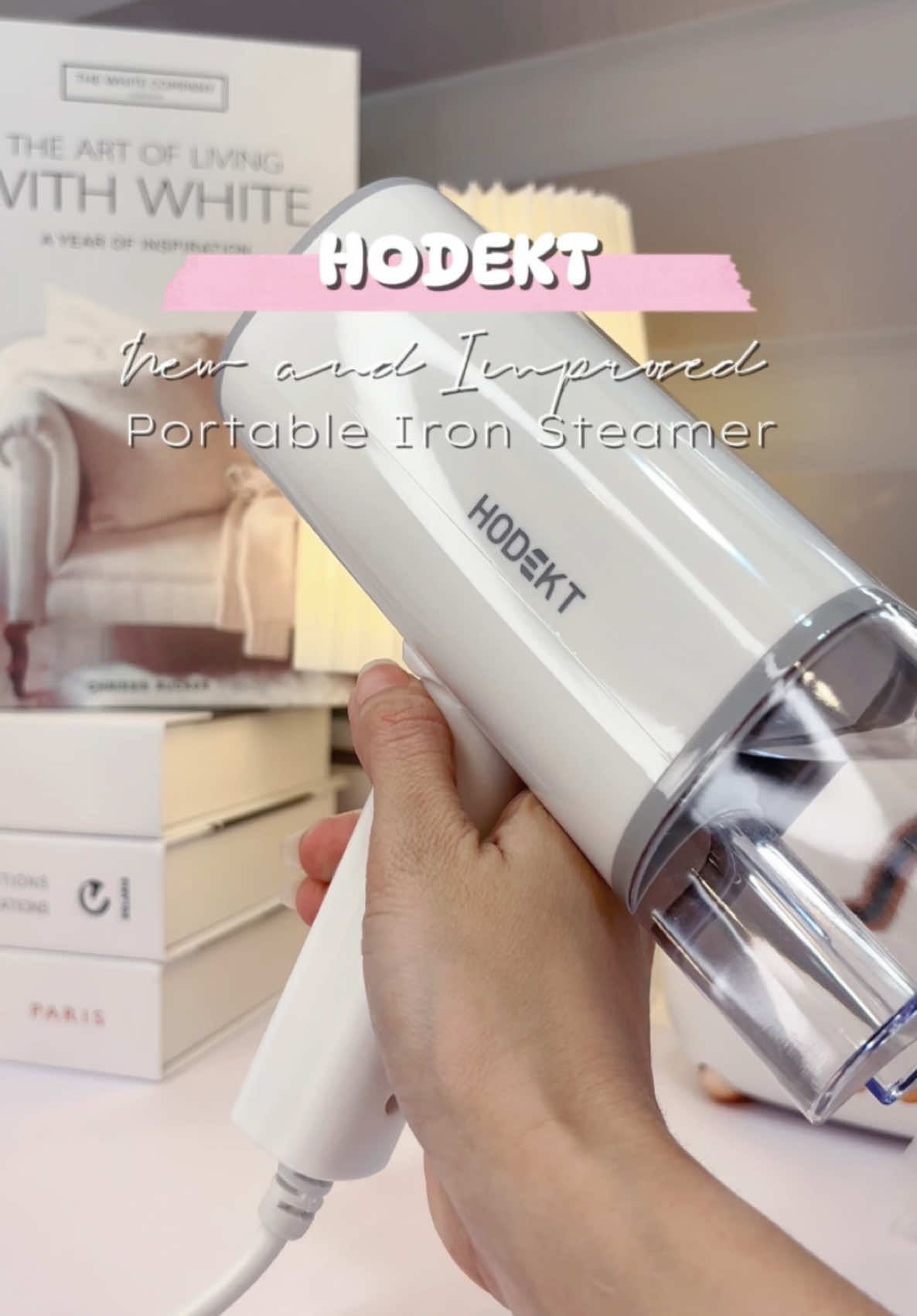 If you love doing outfit everytime you travel, then this portable steamer iron is for you ᥫ᭡. #hodekt #steameriron #hodektglobalph 