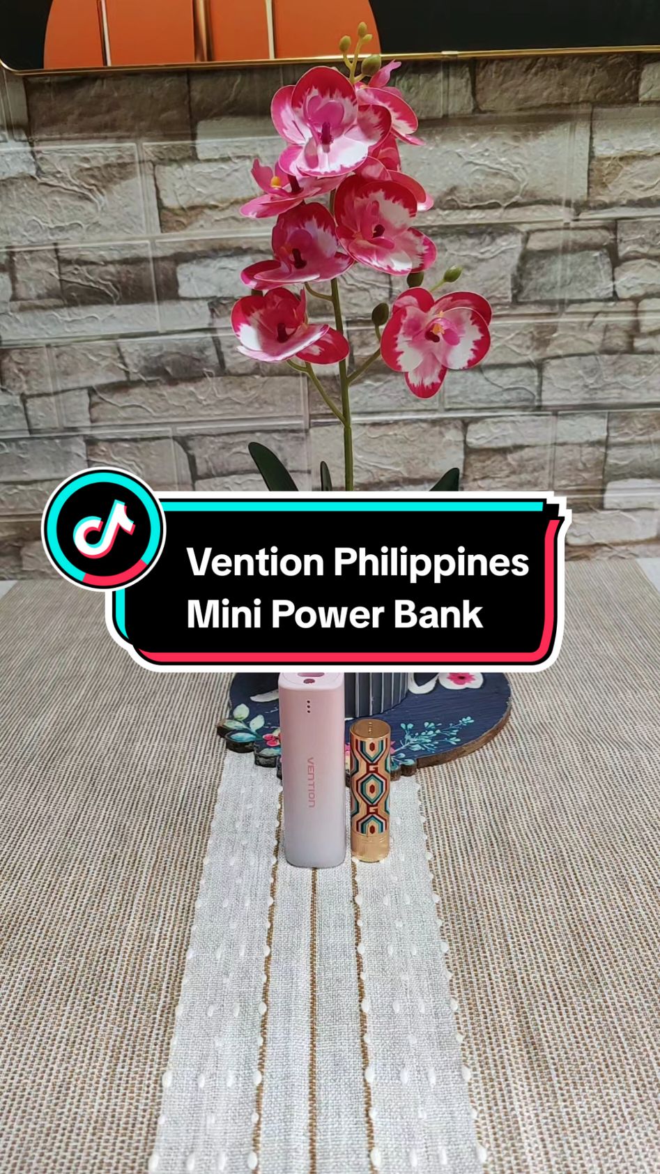 Fast charging madali lng bitbitin dhil very Cutie lng kayang kaya n din mag full charge ng 2 cp. #VentionMiniPowerBank #vention #powerbank #tech  #ventionphilippines #fyp #TikTokShop 