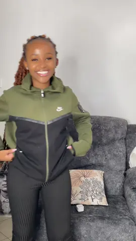 @Official tekilar💦 with the dance challenges 😭🙌🏼 #tiktokkenya🇰🇪 #2024😍 #joycee 