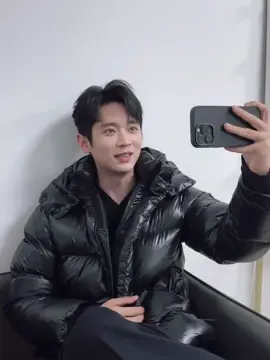 [08.11.2024] Weibo tiểu trợ lý Đằng sau những bức ảnh live chúc ngày lập đông hôm qua  #thừalỗi #chenglei #丞磊 #viral #fyp #fypシ゚ 