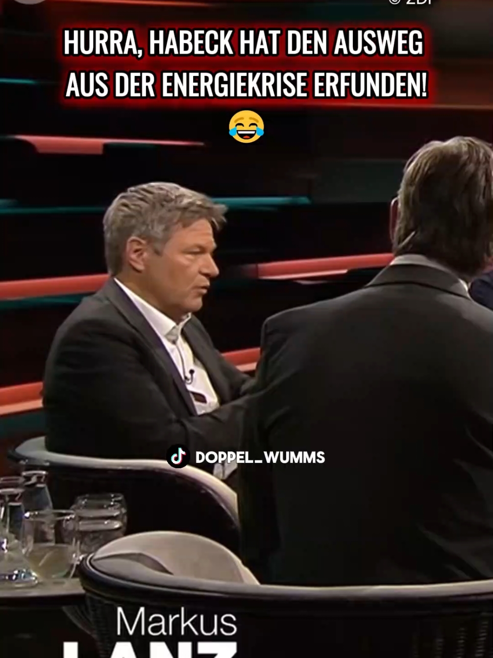 Wirtschaftsminister Robert Habeck zeigt ein „Wunder” an Weisheit und erfindet die Lösung der Energiekrise in Deutschland bei Markus Lanz: „Und schon sind die Strompreise hoch, weil die Erneuerbaren nicht da sind!“ Was würde Deutschland ohne ihn tun!? #Habeck #Strom #Strompreise #Ampel #Energiekrise #Deutschland #Wirtschaftsminister #Grünen #Lanz #Markus #ZDF #Erneuerbaren #Energie #Wind #sonne 