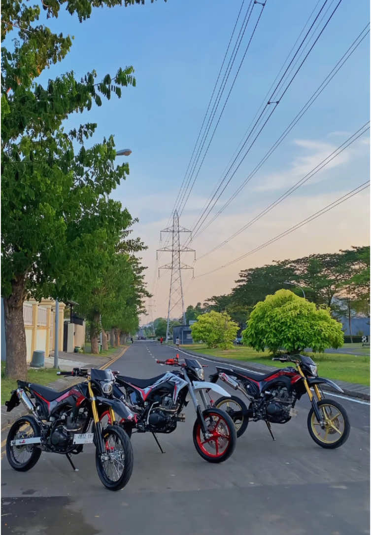 Uasik juuu🤙🏻 #surexgank🔥 #crf #surabaya24jam 