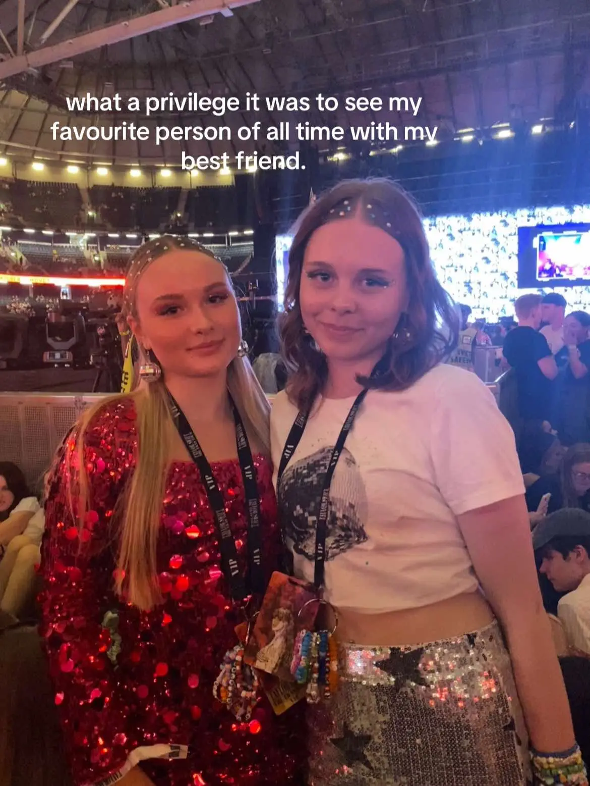 @Hilla⸆⸉ #swifttok #taylorswift #erastour #theerastour #TSTheErasTour #concert #bestfriend #swiftiesoftiktok #slideshow #photo #fangirl #fyp #viral @Taylor Swift @Taylor Nation 