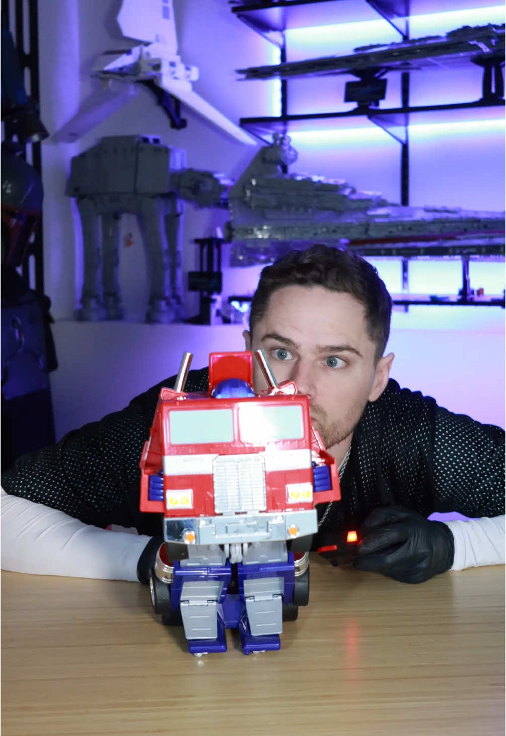 A simple transformation can be a good one. Optimus Prime seems to be focused on chest day on this RC model. #transformers #rc #optimusprime #unboxing 