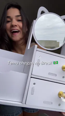 ✨Chegou a Mini penteadeira da Lolo com espelho ✨ @Temu  ✨@temu_ brasil  Use 🔗na bio ou código: duj4469 para obter até 90%OFF (apenas para aplicativos novos usuários) Envio e devoluções GRATUITOS até 90 dias #Temu #shoptemu #Temu_Brasil #EstiloTemu #Temufinds #Temuenviográtis #minipenteadeira  #penteadeira  #infantil #filha 