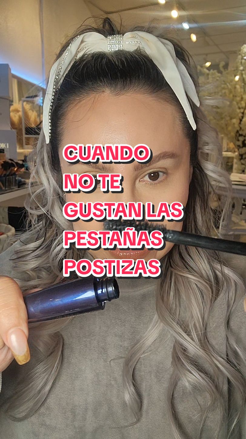 super tip cuando no te gustan las pestañas postizas  solo necesitas 1)polvo traslucido 2)brochita esponjafa 3)enchinador 4)mascara de pestañas waterproof 5)primer de parpados #maquillaje #casicincuentona #cincuentona #mascaradepestañas 