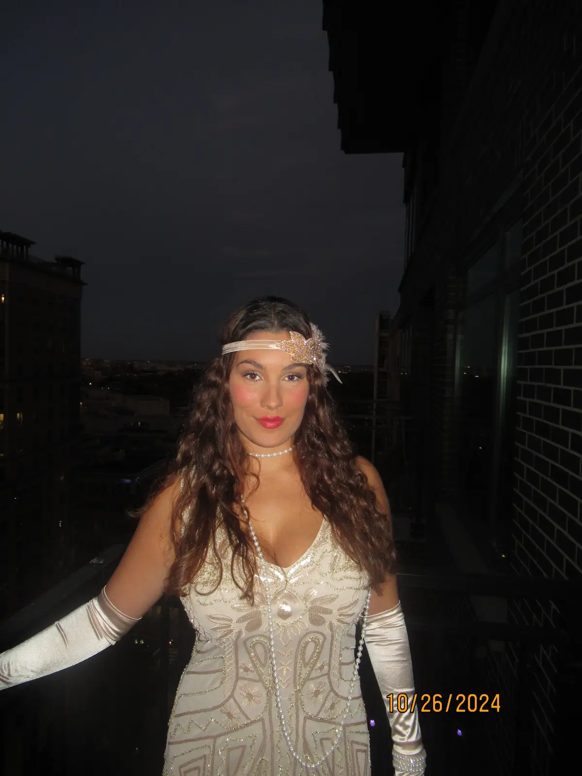 Still obsessed with how amazing the pictures are from my Canon SX620 HS! These are completely unedited just taken with flash and they are phenomenal! #digitalcamera #canonsx620hs #canoncamera #halloween #gatsby 