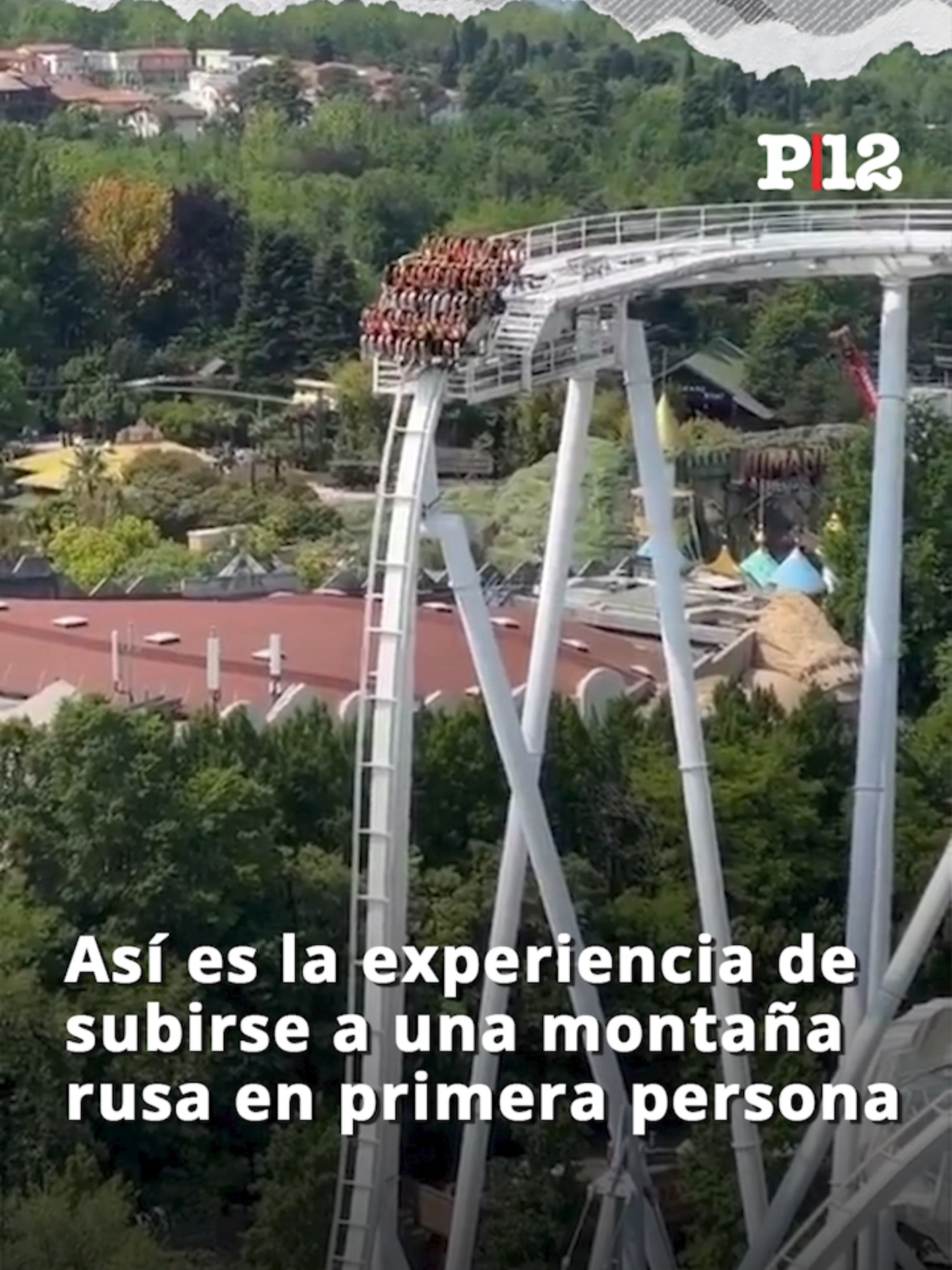 Así es la experiencia de subirse a una montaña rusa en primera persona. #montañarusa #viral_video #tiktokinforma #diversion