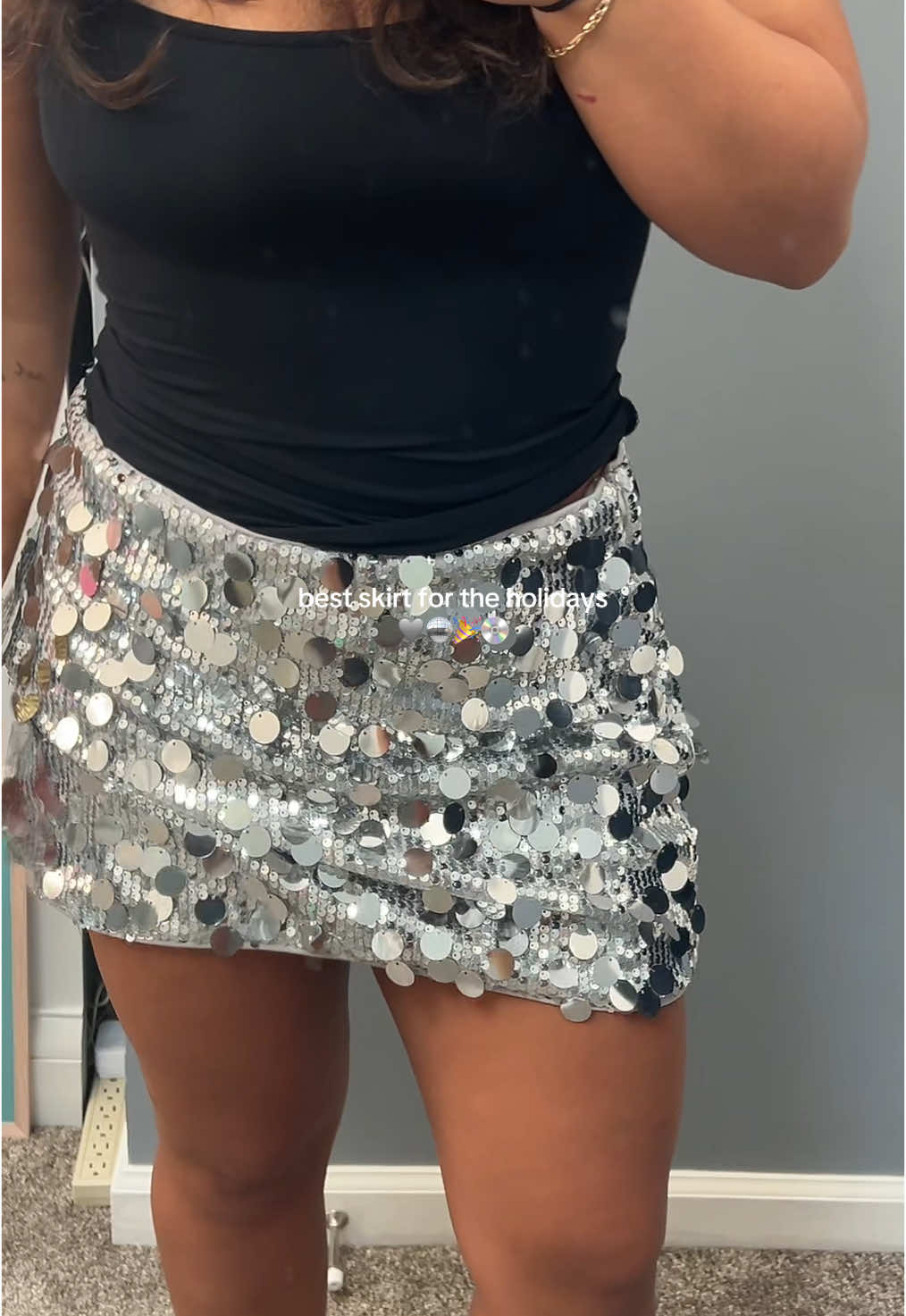 LINKED FROM TT SHOP!! ive been dying to have this skirt and i love it🖤 #fyp #cider #trending #newyearsfit #nyc #sequinskirt @ciderusa thank you cider!!