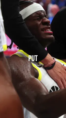 Let’s take a closer look at the injury of Taylor Hendricks! ✅Super unfortunate and hard for athletes to have to go through something like this! Hoping for a quick and smooth recovery for him❤️ #athlete #injury #basketball 