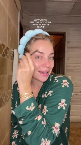 I love you guys so much HAPPY FRIDAY🤍🐬🫧🦋🐚 #dayinmylife #dominicanrepublic #grwm #MomsofTikTok #youngmom #secondtrimester #anniversarytrip #fyp #viral #trending #election2024 #easymakeup #vacationmakeup #marriage #travel 
