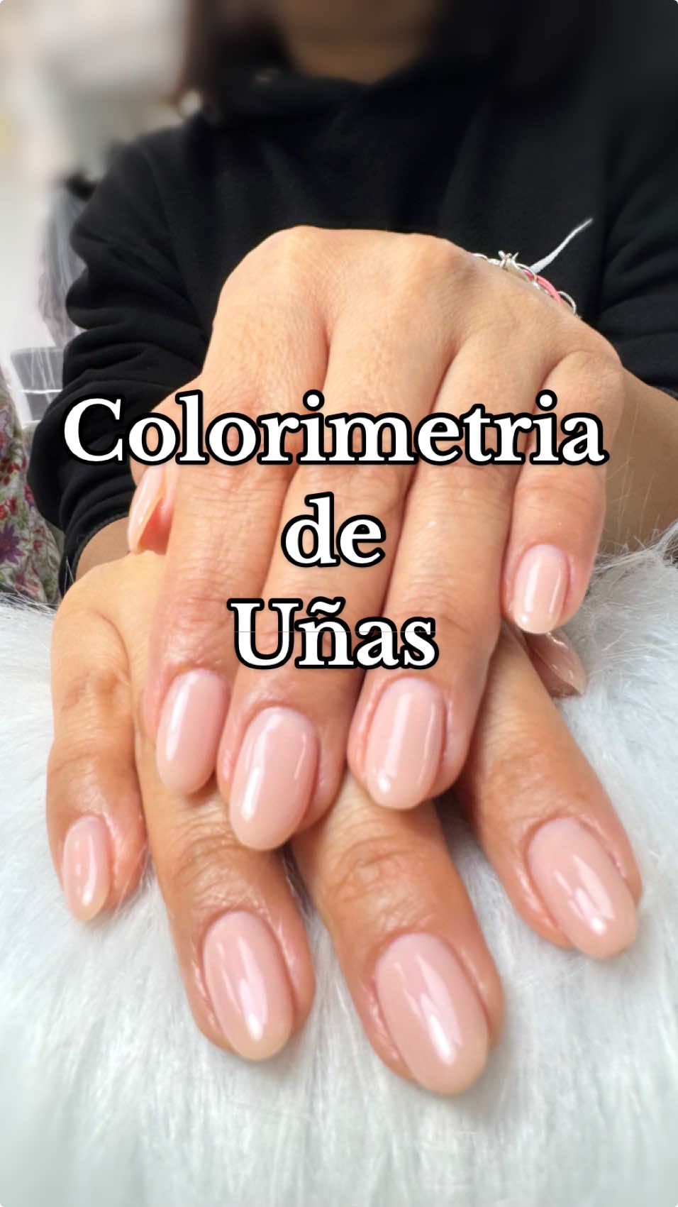 ¿Sabías que elegir el color de uñas perfecto depende de tu tono de piel? La colorimetría es la clave para ✨encontrar esos tonos que realzan tu estilo y belleza. Descubre cómo los colores cálidos, fríos y neutros pueden complementar tu look y aprende algunos tips para que tus uñas siempre luzcan increíbles. ¡Dale play y encuentra tu color ideal! 💅✨ #Colorimetría #UñasPerfectas #for #TonosDePiel #Manicura #viral #f #BeautyTips”#follow #fyp #reels #fo #following #peru #follow #spa #paratiiiiiiiiiiiiiiiiiiiiiiiiiiiiiii 