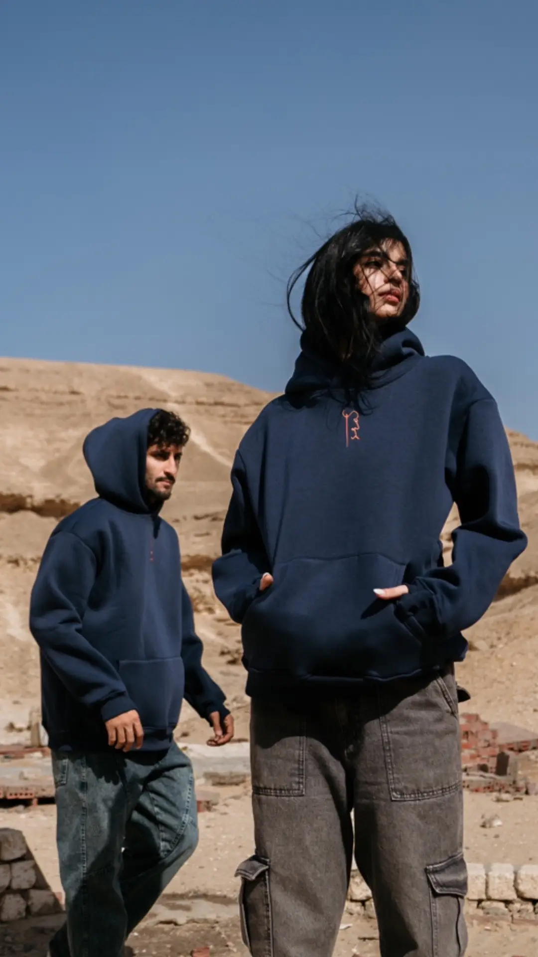 Dark blue 😍❤️!!  الدفعه القادمه يوم الاثنين الساعه ٦ مساءًا ❤️❤️ #oversizedshirt #هوديات #الشتاء #wintervibes #dark 