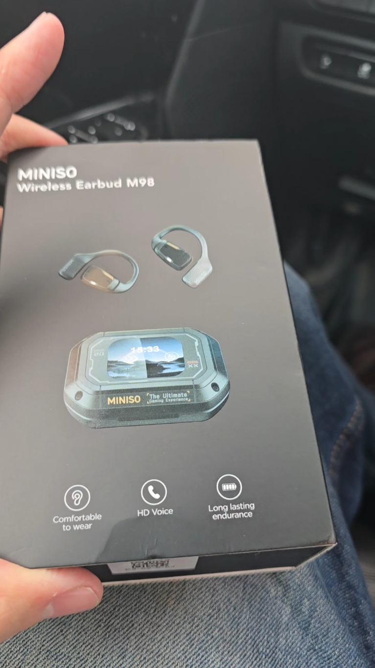 I definitely like the sound and how loud they get, but, still lacks a decent amount of bass. #miniso #overtheearheadphones #earphones #noisecancellingheadphones #headphonesrecommended #airbuds #tiktokshopblackfridaysale #tiktokshopcybermonday #TikTokShop 