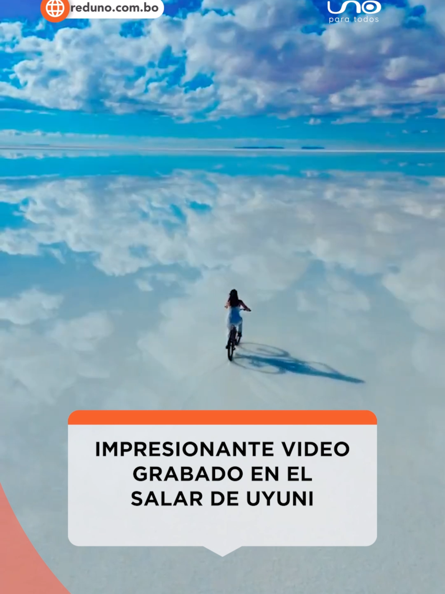 #Bolivia · Un video grabado por unos turistas en el Salar de Uyuni se viralizó el redes sociales, pues en él se aprecia la majestuosidad del desierto de sal más grande del mundo, ubicado en nuestra amada Bolivia. Visita reduno.com.bo Créditos: Red social 'X' #RedUno #Salar #Nacional #Turismo