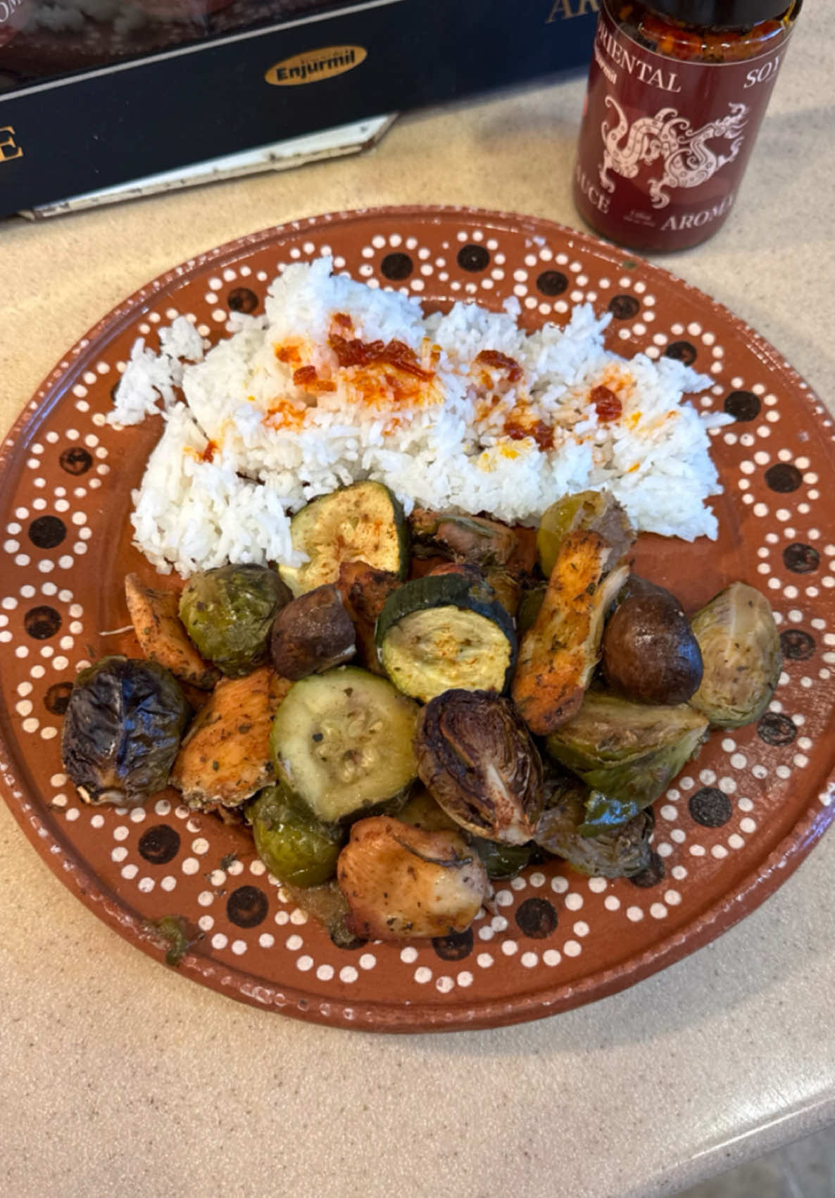 Pollo con calabacitas, champiñones, y coles de Brusela😋 riquísimo 🤌🏻 #fyp #foryou #pt #parati #TikTokShop #tiendadetiktok #cdevds #salinasca #cooking #cocinando 