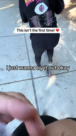 This electric scooter works amazing. Everyone wants one, especially when I’m in public. This electric scooter always has people asking me questions. 