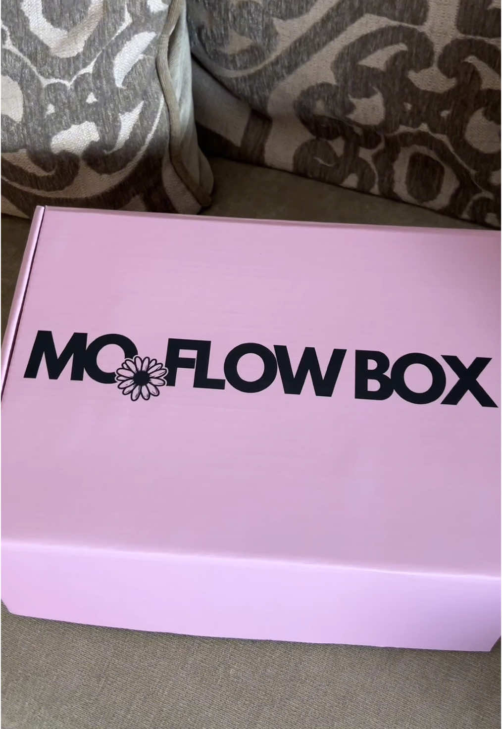 Pre order your @MOFLOW BOX today!!! #periodunderwear #menstrualpainreliefdevice #bestflushablewipes #hygieneroutine #bestwaytocomfortagirl 