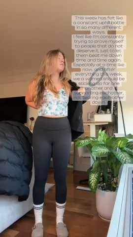 Now im gonna go to my silly little pilates class and try to escape for the next 45 minutes from all the shit thats weighing me down 🫶🏼