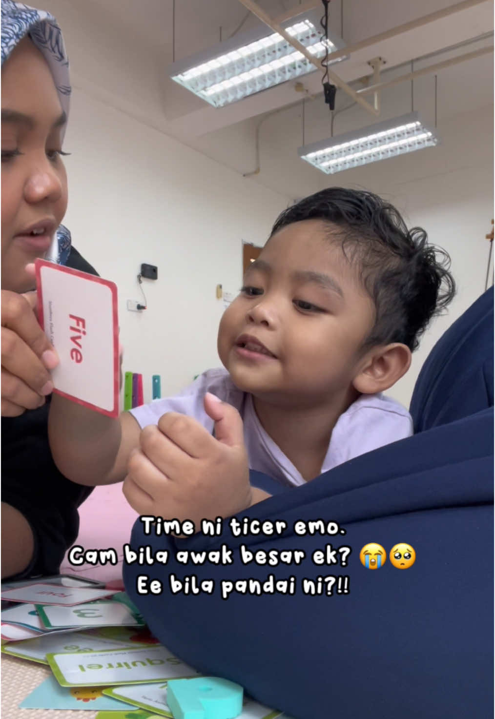 Ep.29 | This time ticer nak share pasal sayang saya. Dia datang jumpa ticer masa 18 bulan. Tapi memang completely dunia dia. Tak aware dekat orang, tak kenal orang, tak tengok, tak respond, tak faham arahan. Bercakap mmg langsung tidak. Mommy daddy pun tkde panggil. Tapi alhamdulillah Allah tu Maha Hebat kan. tidak Dia sia siakan usaha hambaNya. Dari tak ada words ➡️ ada bunyi ➡️ tiru sounds ➡️ tiru words ➡️ labelling ➡️ bercakap. Masa first ticer dengar dia sebut “ticer yuni” tu kan terus ticer emo ye. Uhuk..  Dari zero, kepada hero, alhamdulillah. Sebab tu apa yang ticer buat masa session, ticer ada tulis semua dalam ebook RM25 tu. Boleh buat dekat rumah, kalau terapi jauh ataupun ada kekangan. Kalau nak datang buat assessment DM je tau. InsyaAllah sy & team cuba bantu 🩷 #occupationaltherapy #terapiautisme #downsyndrome #autismawareness #specialneedsteacher #autismacceptance #specialneedsteacher #speechtherapy #speechdelay #autismtherapist #occupationaltherapist #terapiautism #autism 