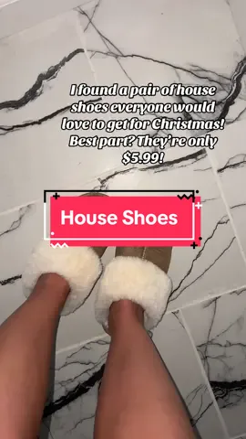 My favs! #TikTokShopHolidayHaul #TikTokShopBlackFridayctually #TikTokShopCyberMonday #FallDealsForYou #houseshoes #houseslippers #giftsforher #gifts #christmasgift #christmasgiftsideas #cheapgiftidea 